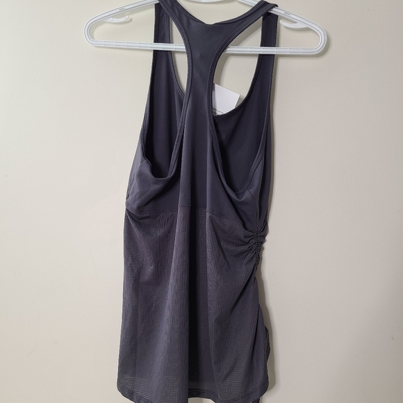 𝅺Fabletics gray Cashel Curve Cinch Tank - Picture 2 of 6